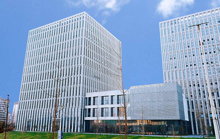 2025年企业智能安防系统升级趋势与弱电工程融合方案解析